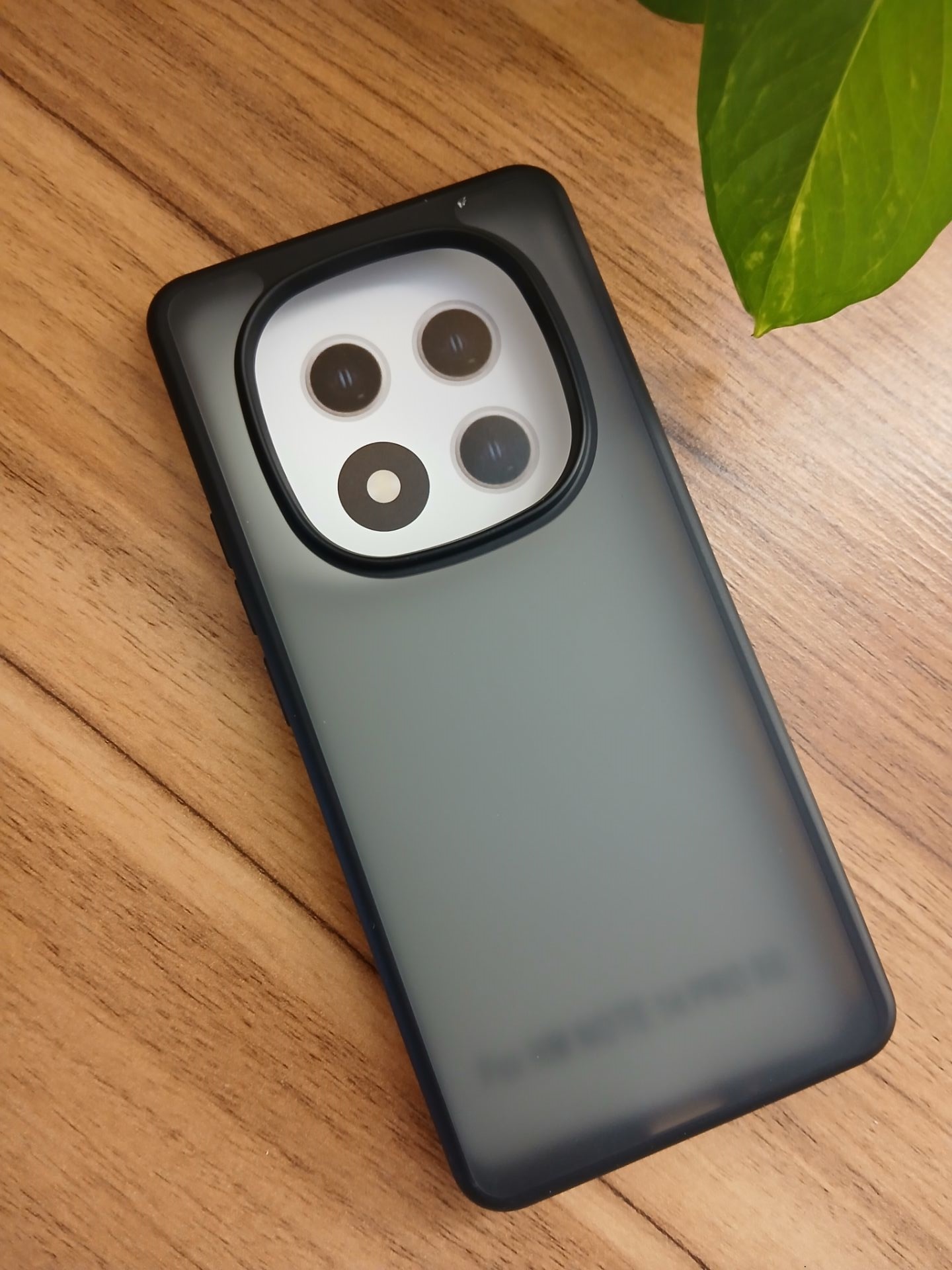 قاب طرح  مات دور مشکی xiaomi note 14 pro 4g