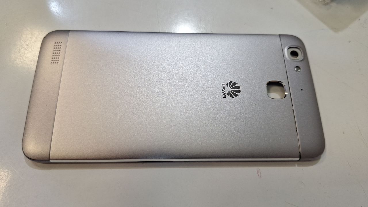 درب پشت Huawei GR3