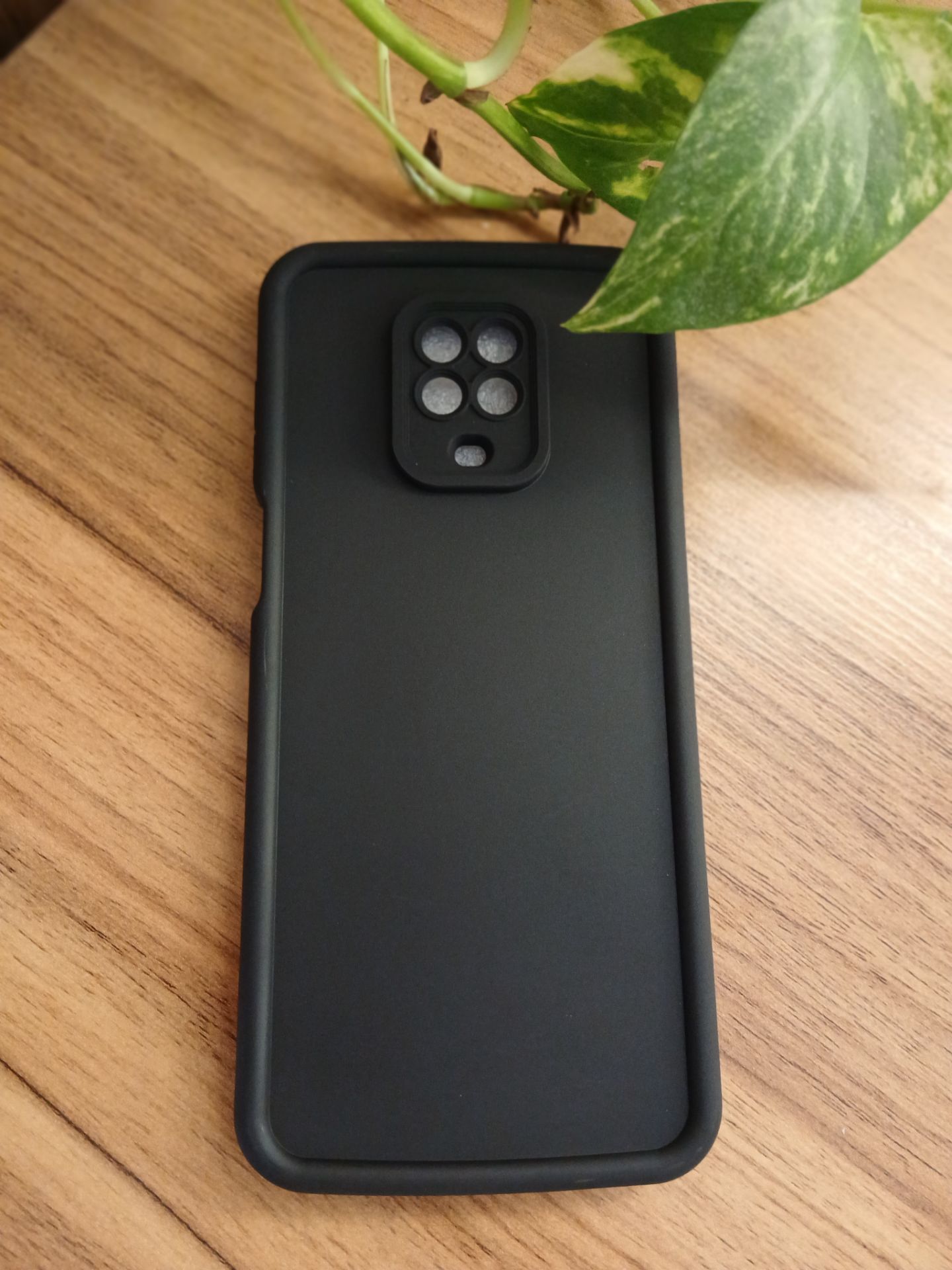 قاب سولید محافظ لنز دار مشکی xiaomi redmi note 9 pro