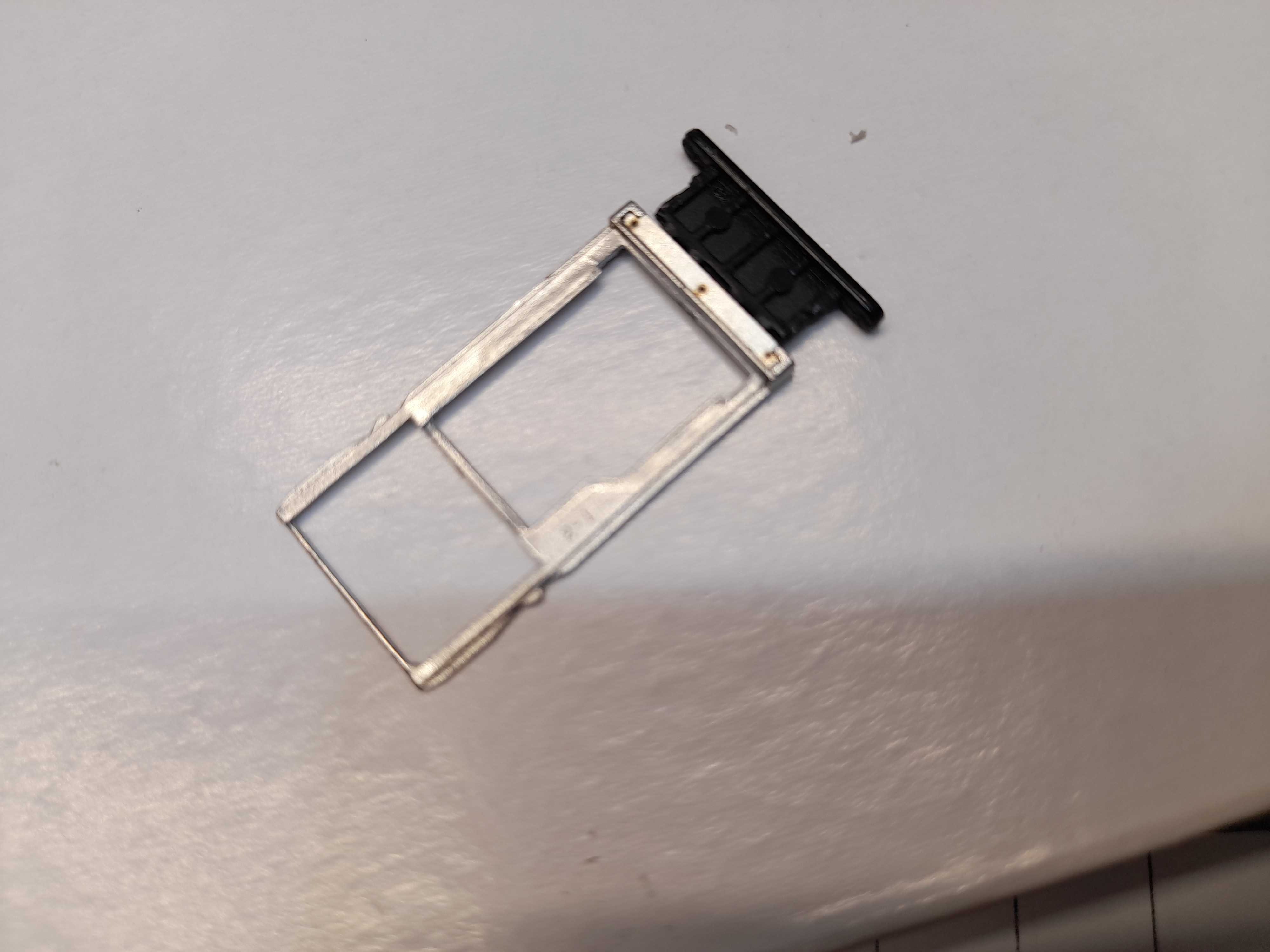 هولدر سیم کارت /خشاب سیم کارت Gplus q10