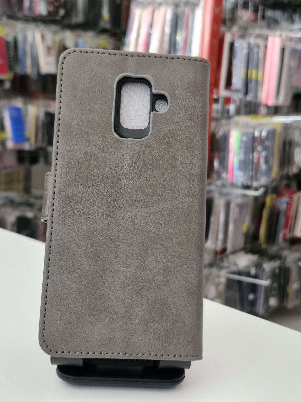 قاب کیفی مگنتی جاکارتی دار طوسی Samsung galaxy a6 2018