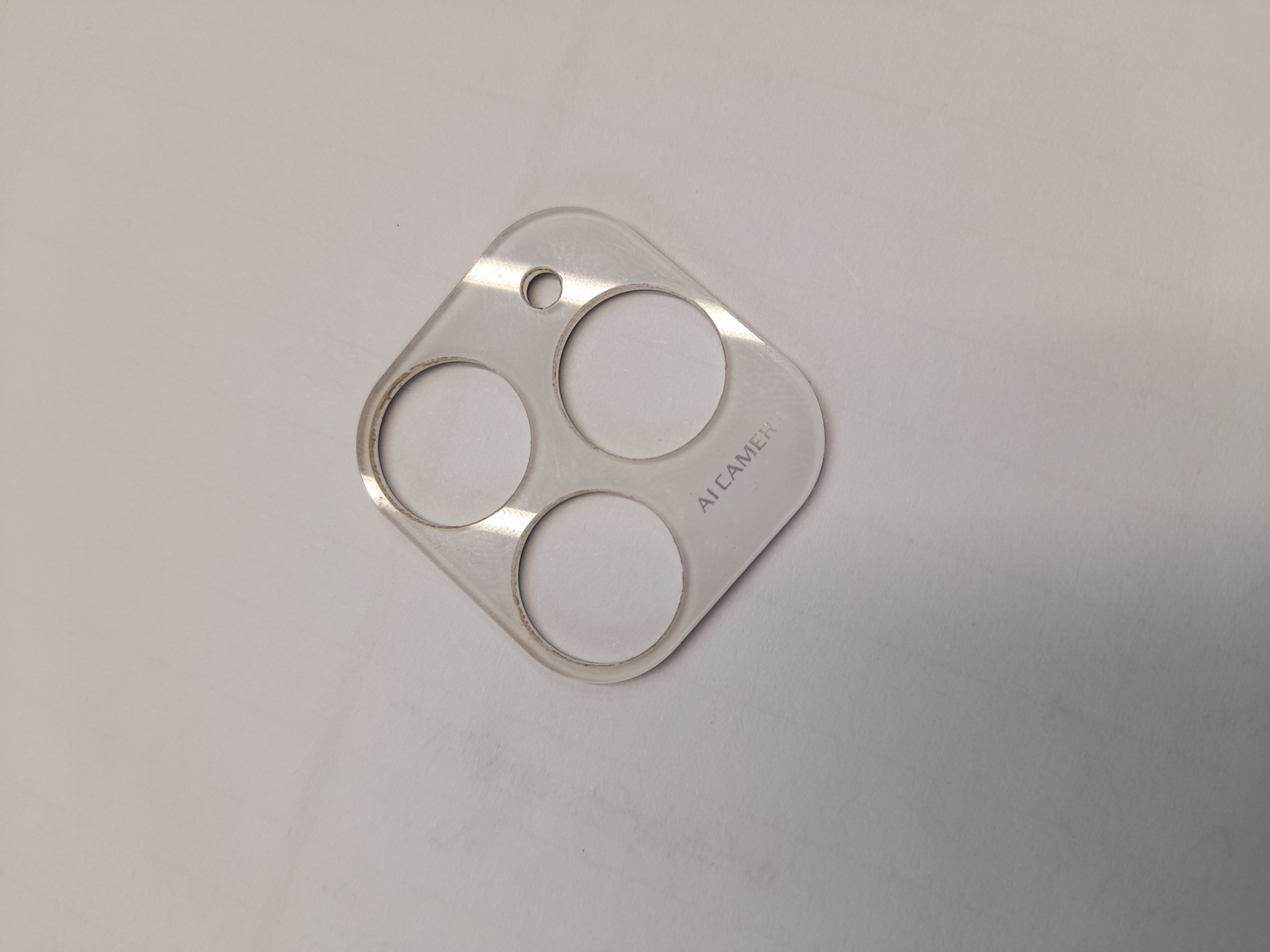 شیلد روی دوربین سفید جی پلاس کیو ۲۰ اس ۱۰Gplus Q۲0s