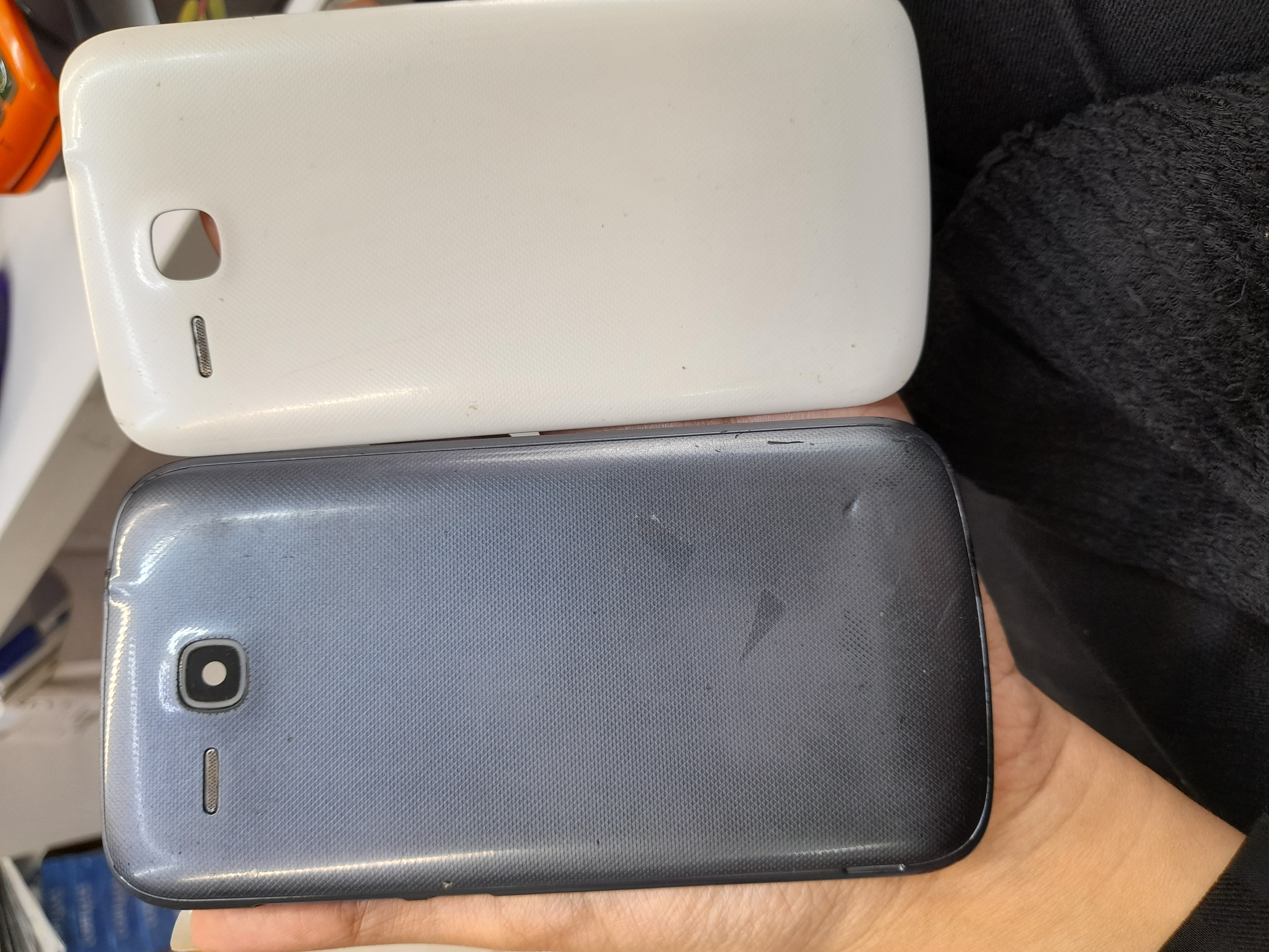 درب پشت هواوی y 600