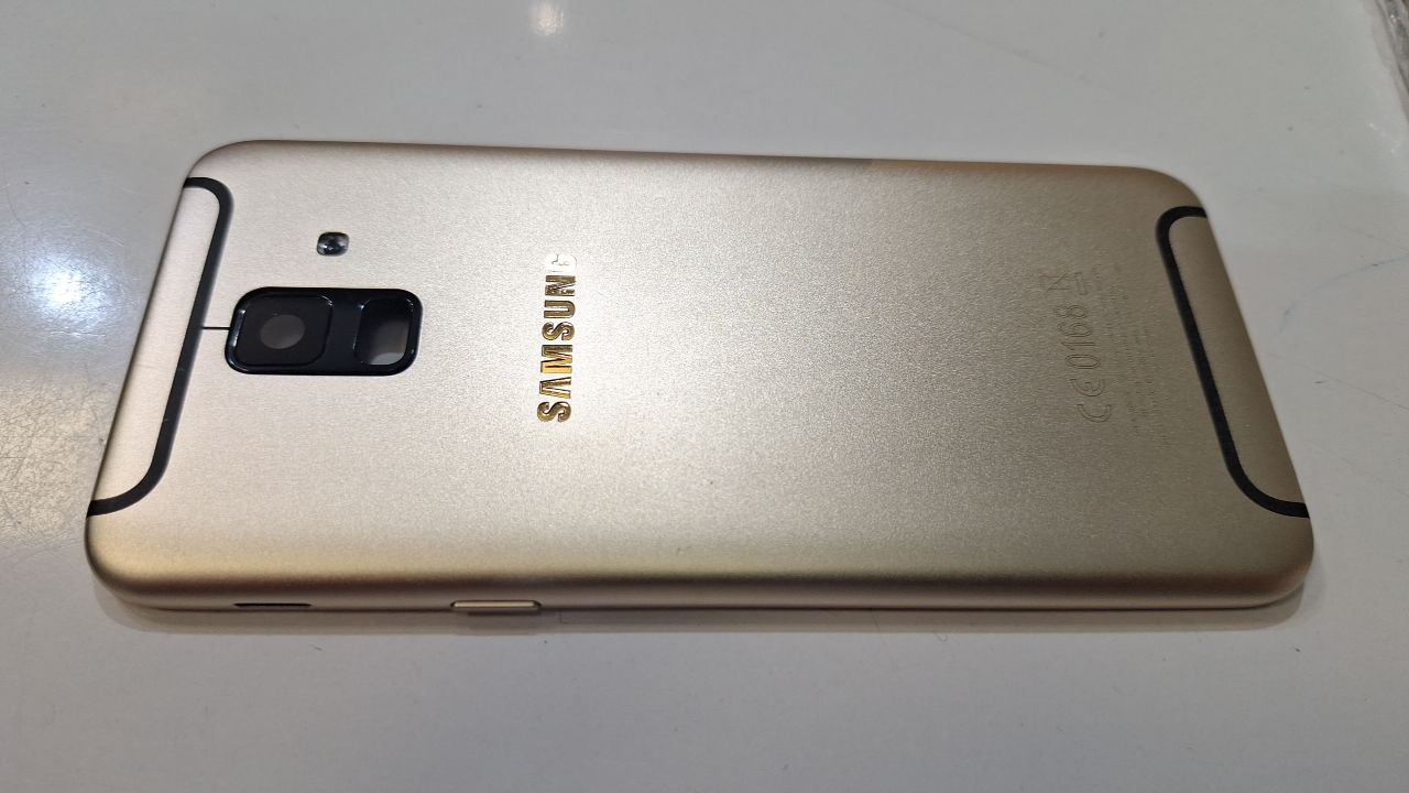 درب پشت  گلد Samsung a6