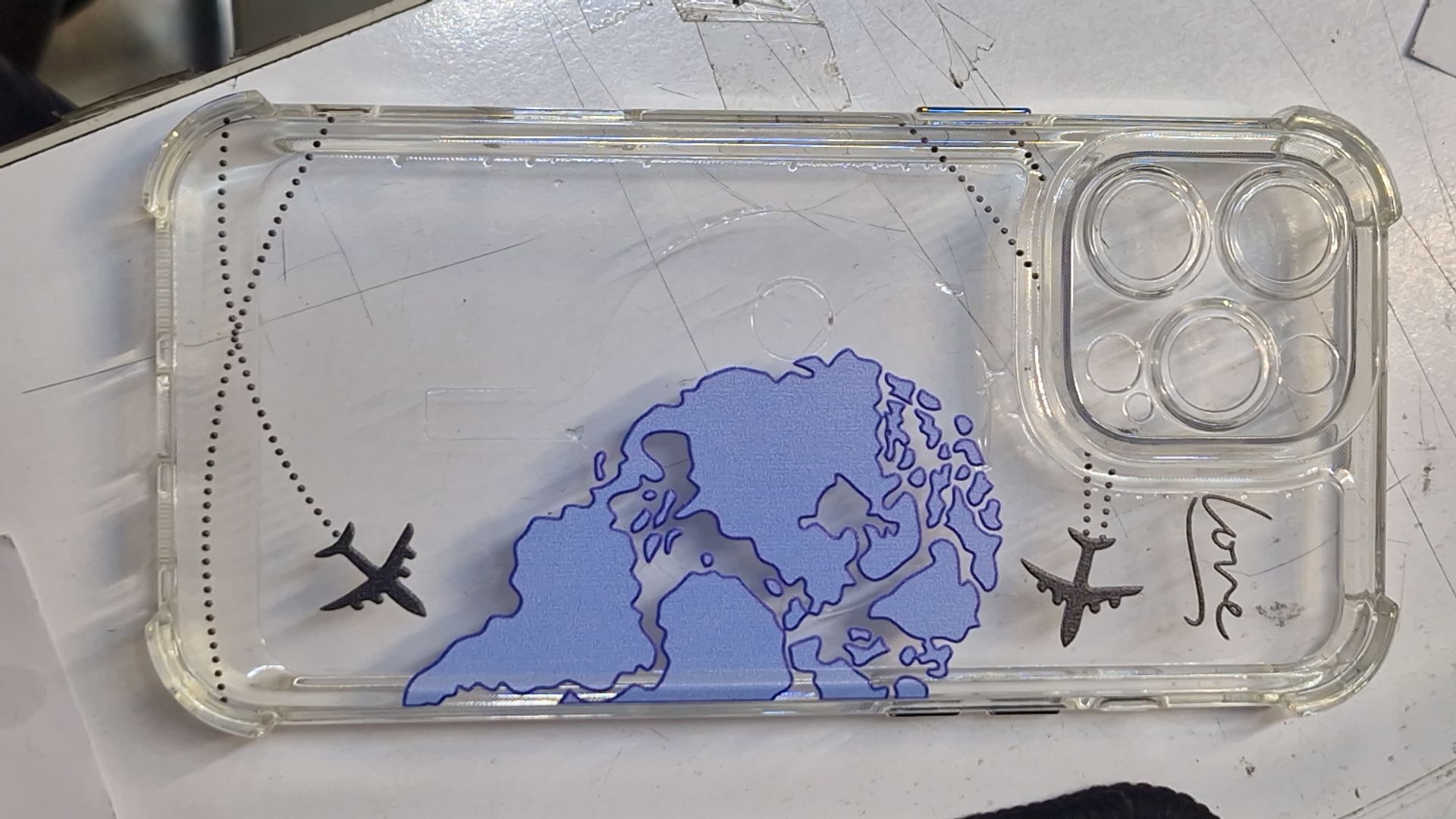قاب آیفون 16 پرو مکس طرح قلب