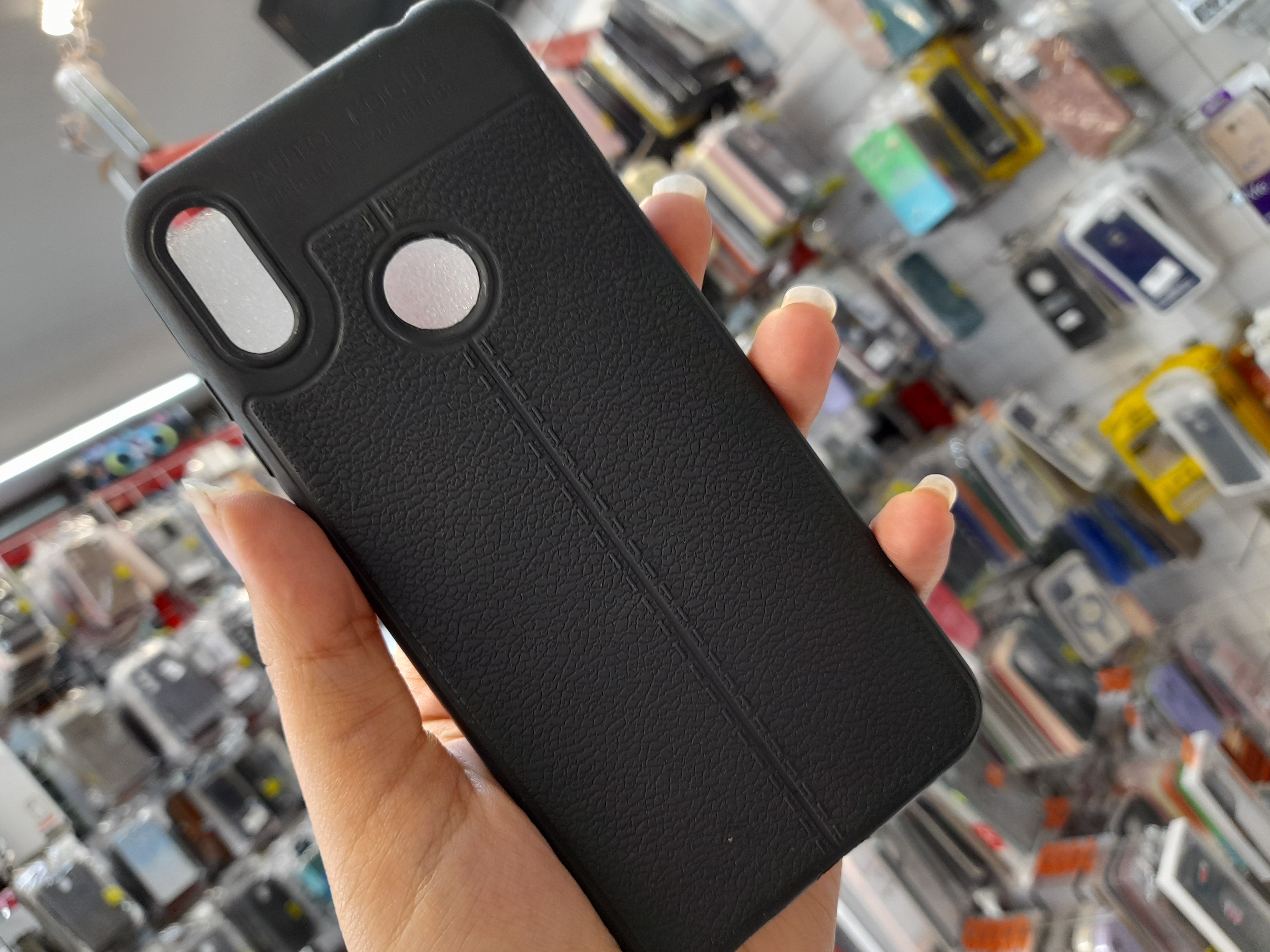 ثابت مشکی طرح چرم honor 8a/Huawei y6