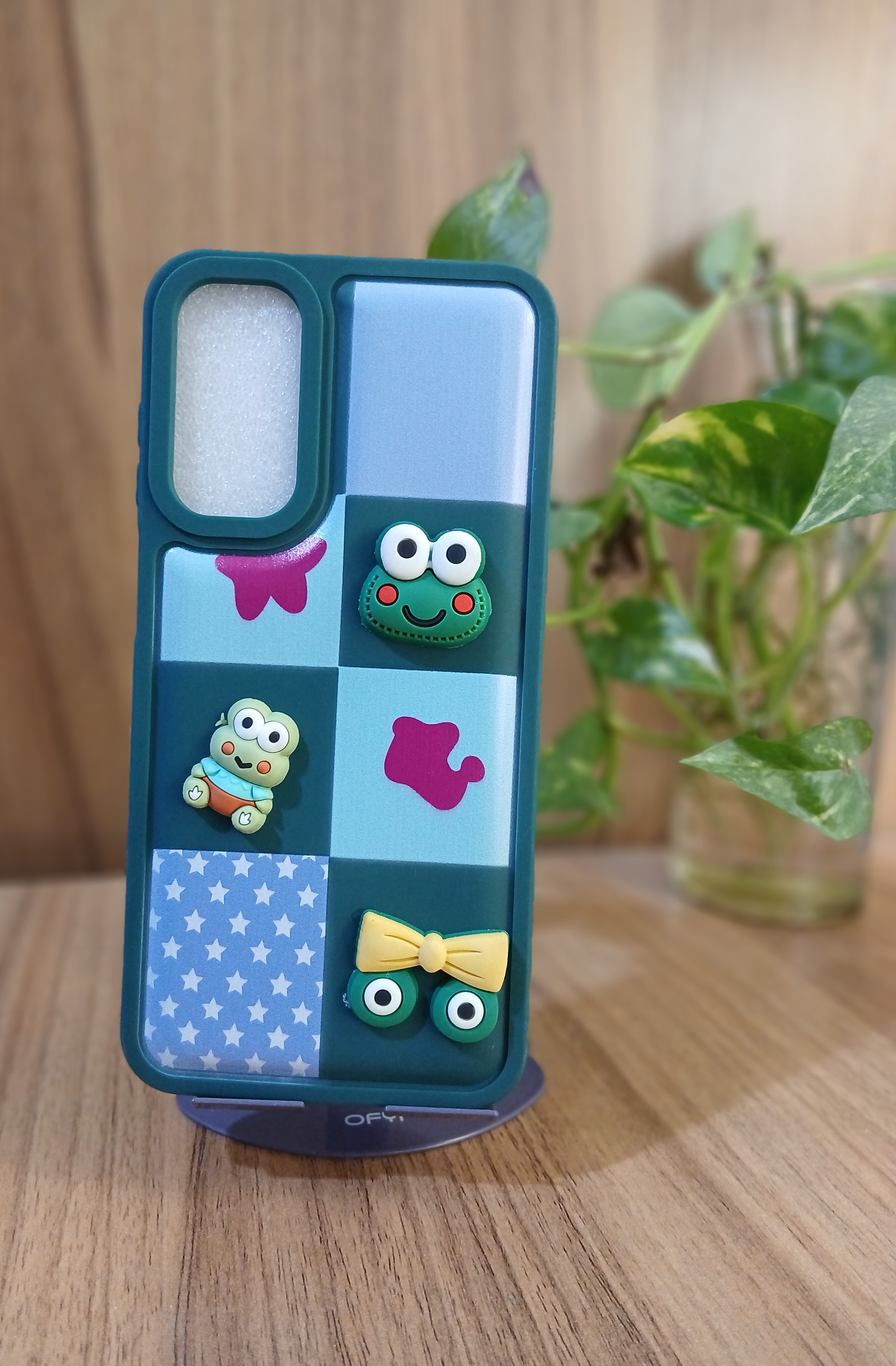 قاب طرح دار عروسکی سبز samsung a14