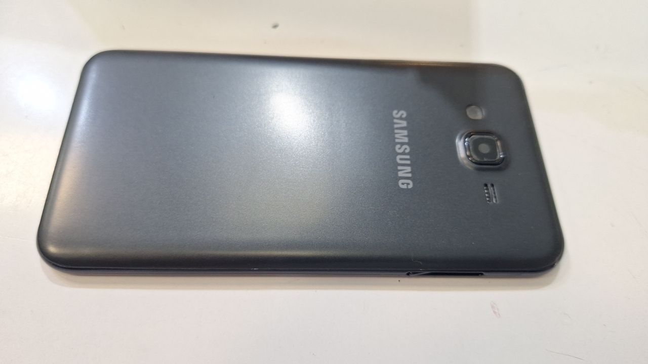 درب پشت مشکی Samsung j7 core
