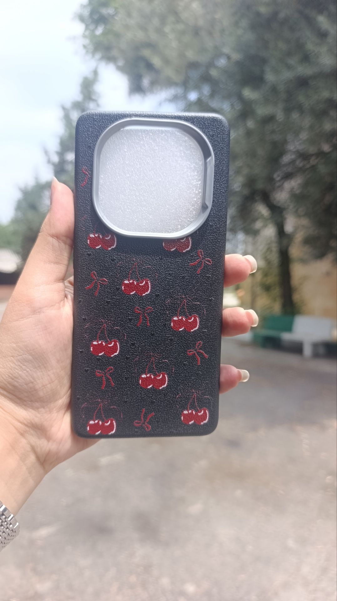 قاب مشکی پینترستی طرح آلبالویی xiaomi x7