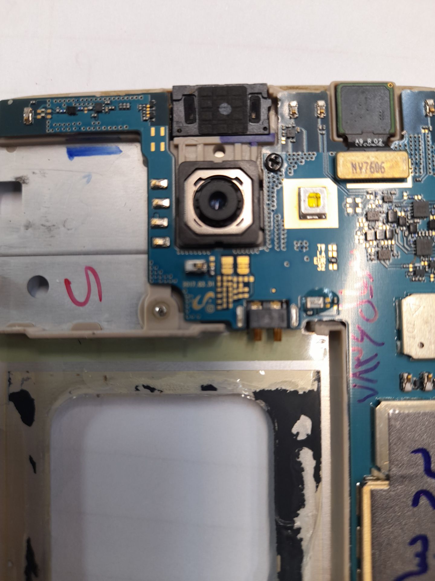 دوربین پشت گوشی سامسونگ SAMSUNG J5 PRIME / G570 , J7 PRIME / G610 اورجینال