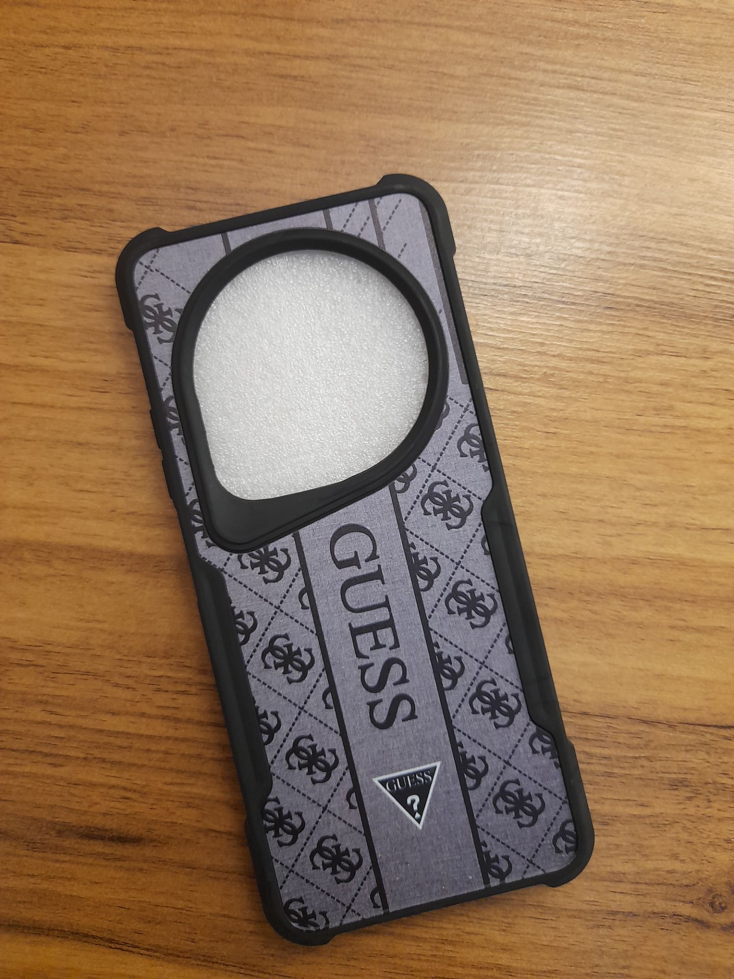 قاب طرح دار ایربگ دار مشکی xiaomi a4/c75/14c