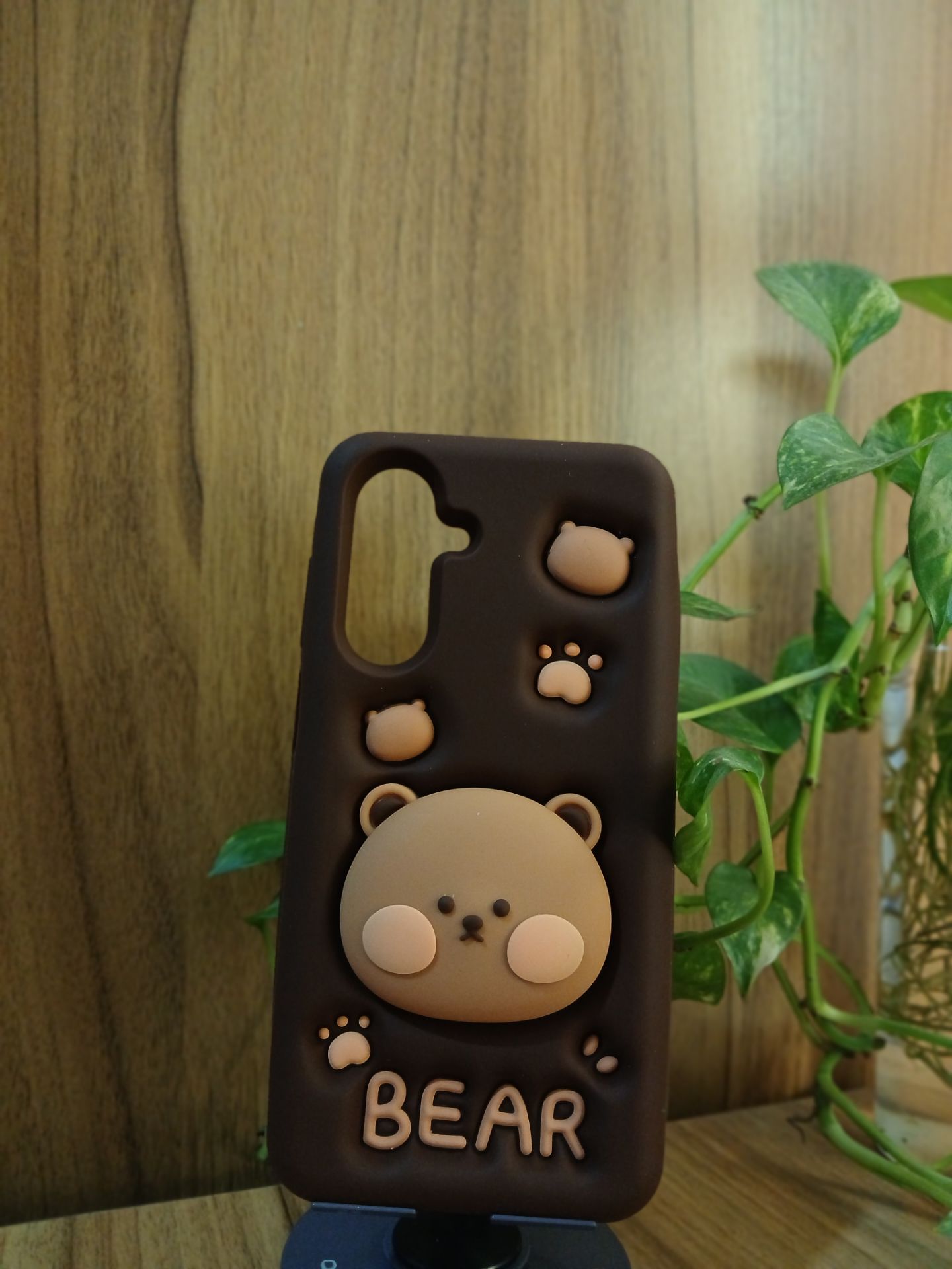 قاب سیلیکونی عروسکی پاپ سوکت دار خرسی  قهوه ای سامسونگ samsung a26