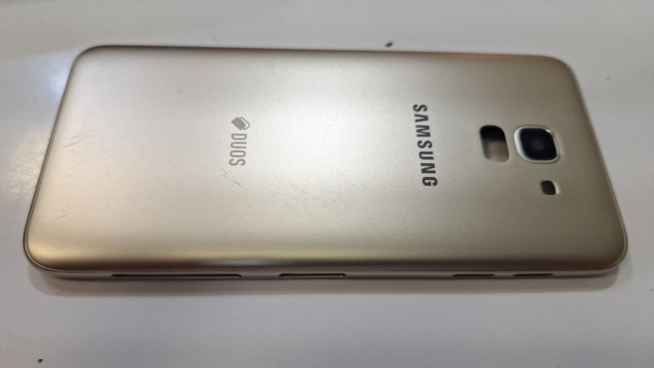 درب پشت گلد Samsung j6